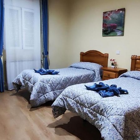 Hostal Hotel El Chato El Barraco Екстериор снимка